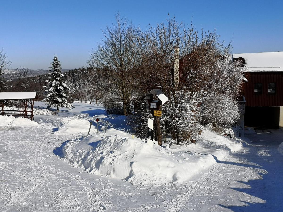 Ferienwohnungen 1 Bis 4 "Pumphut'S Scheune" Lengenfeld  Exteriör bild