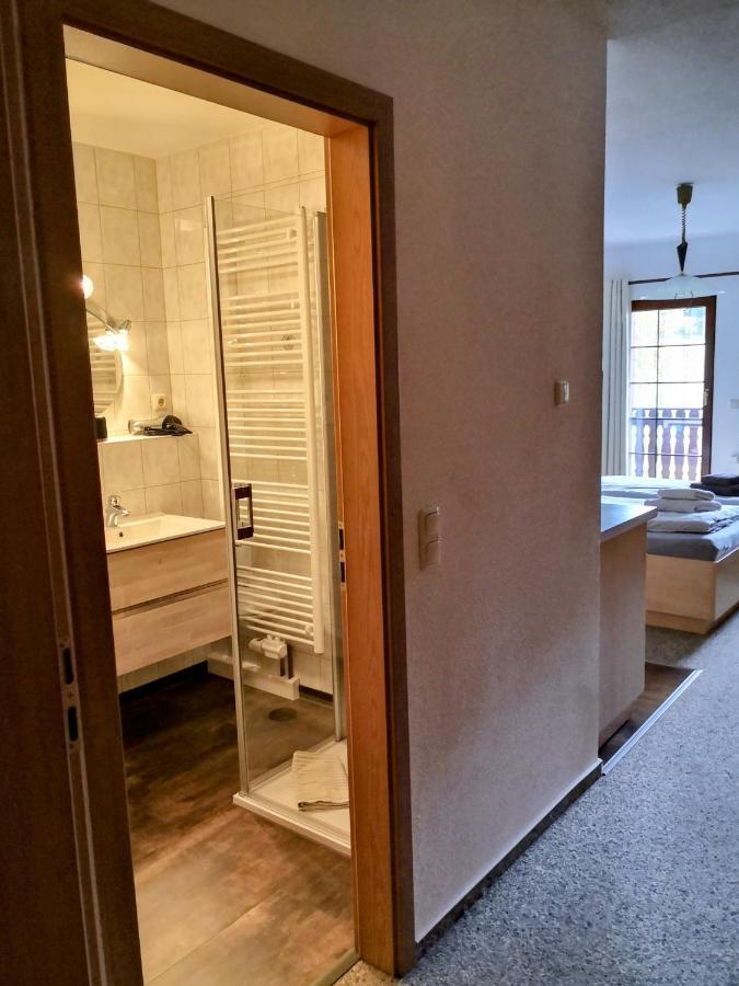 Ferienwohnungen 1 Bis 4 "Pumphut'S Scheune" Lengenfeld  Exteriör bild